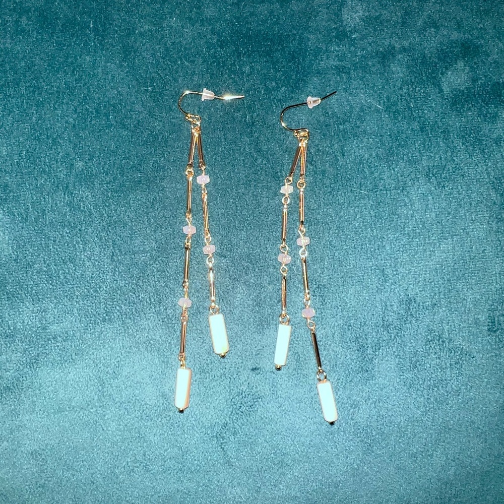 LOWER PRICE!!! Beaded dangle gold earrings from Wantable. NEVER WORN